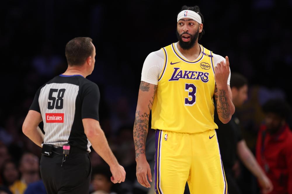 中起到了决 中起到了决