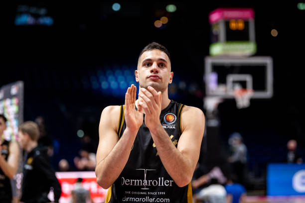 法国队长爆 法国队长爆