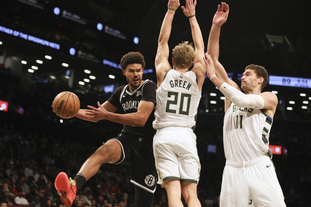 后卫富安健 后卫富安健