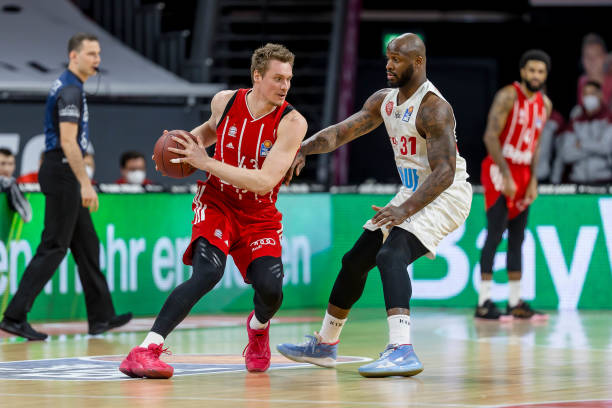 的攻击手 的攻击手